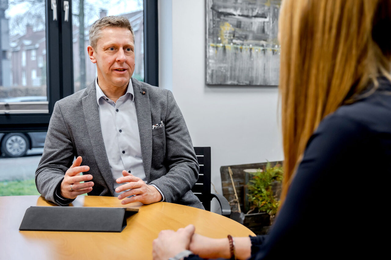 Als Steuer-und Prüfungsassistent bei „KRP“ arbeiten